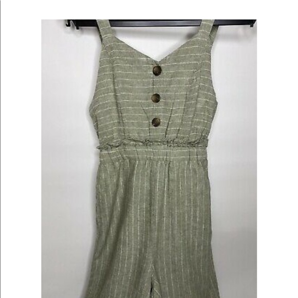 Romeo and Juliet Couture Linen Jumpsuit - Picture 3 of 7